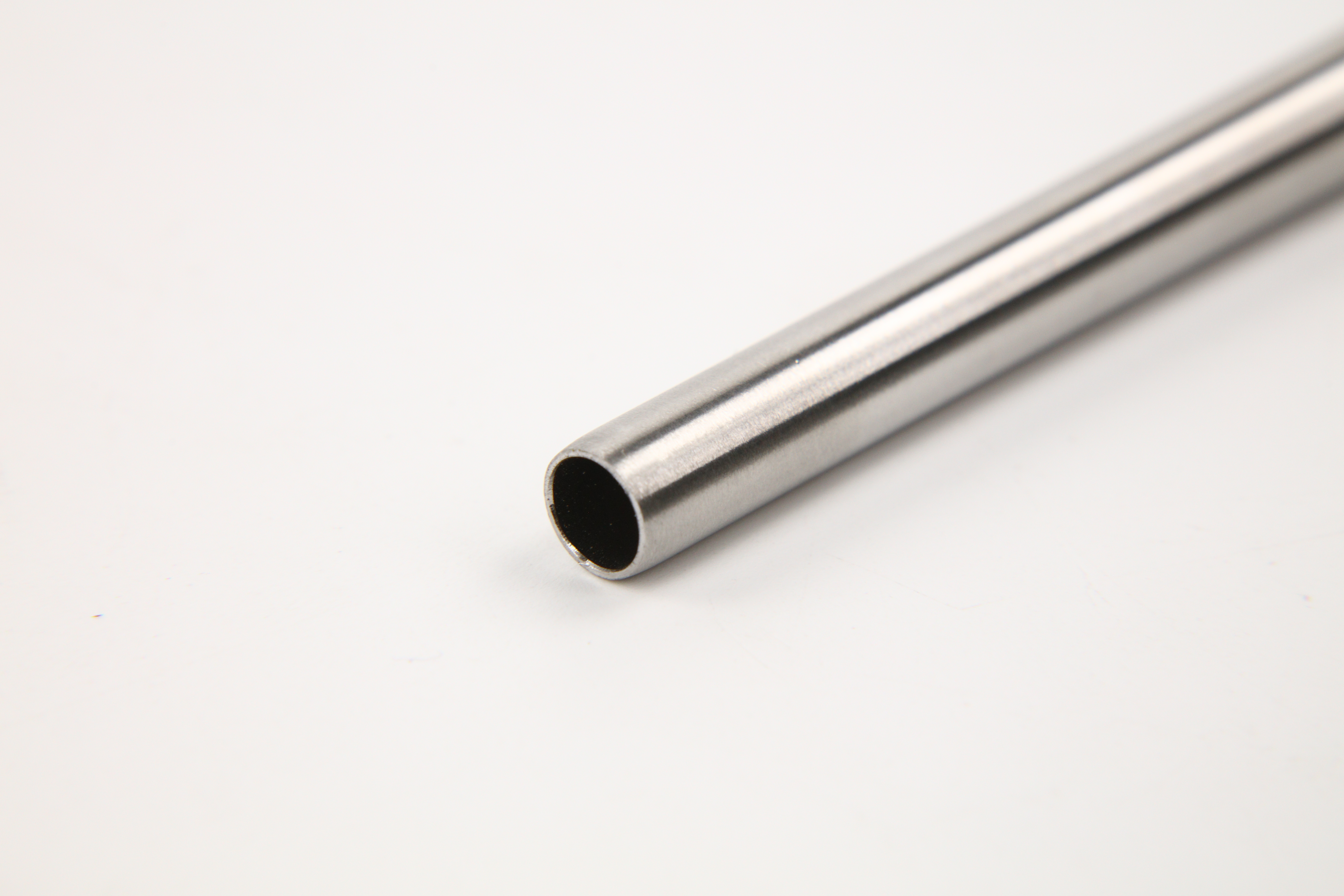 밝은 어닐링 튜브 : 정밀 공학의 빛나는 예