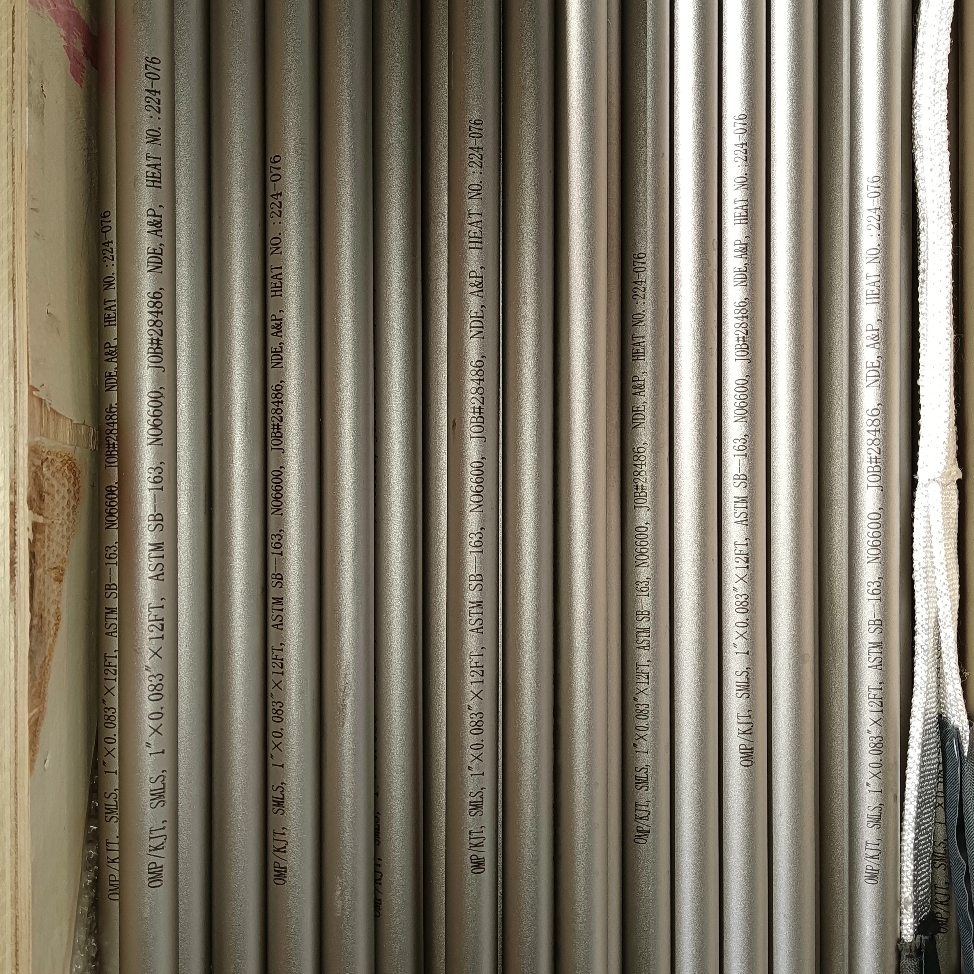 콜드 롤 롤링 광택 니켈 합금 원활한 스테인리스 강 파이프 Inconel 601 N06601 중국에서 만든 N06601